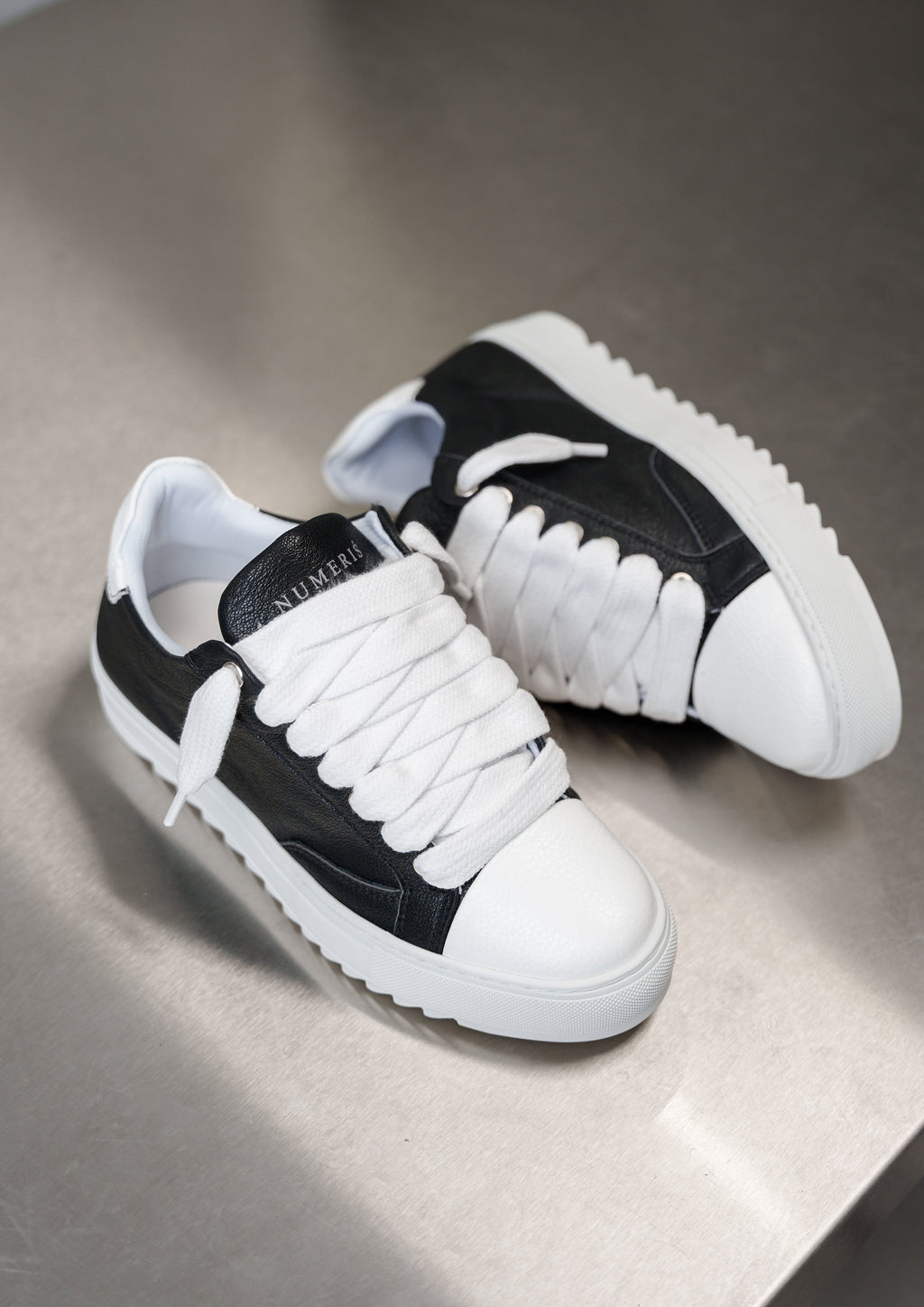 Atelier - Acrylic Black Leather
